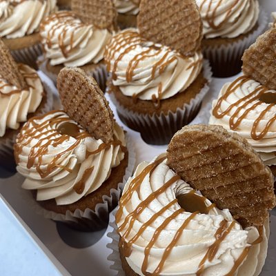 Banana Caramel Cupcakes 