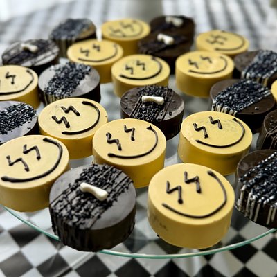 Oreo Pucks 