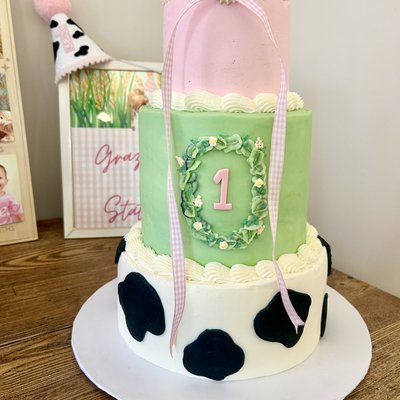 Custom Cakes