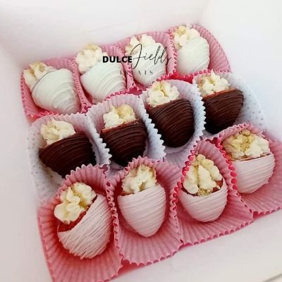 Cheesecake Stuffed Strawberries 1 Dozen