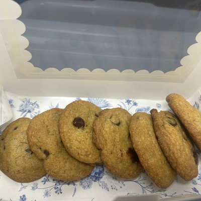 Brown Butter Sourdough Chocolate Chip Cookies (Dozen)