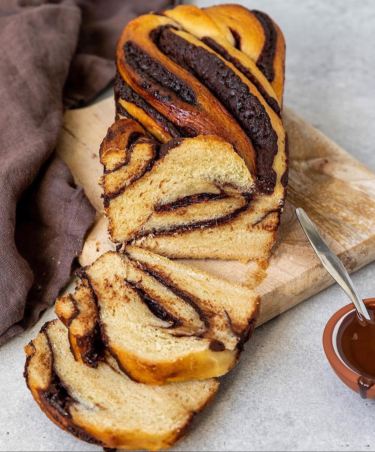 Classic Or Cinnamon Raisin BabKa