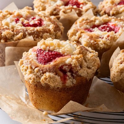 Strawberry Cheesecake Muffins