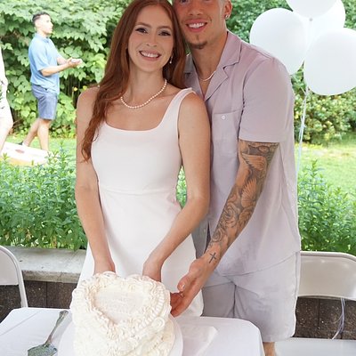 8” Vintage Heart Wedding Cake