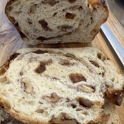 Honeyed Walnut Date Sourdough