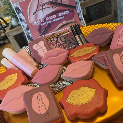 Simple Design - 2 Or 3 Simple Shapes, 3 Color Max