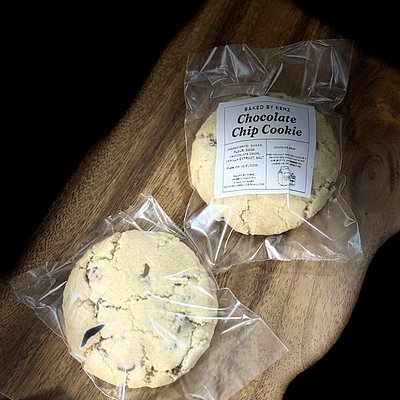 Jumbo Classic Chocolate Chip Cookie 