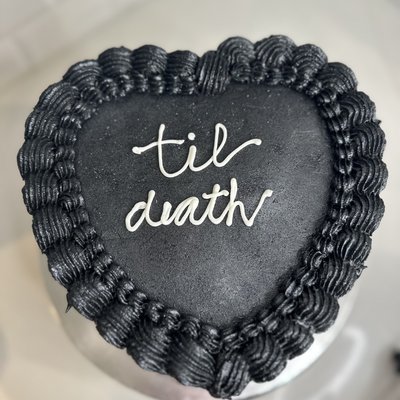 Heart Cake - 9 Inch 