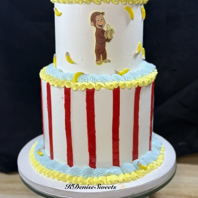 2 Tiered 8+6 Inch Cake