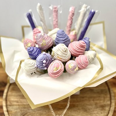 Chocolate Covered Strawberry Bouquet (SM)