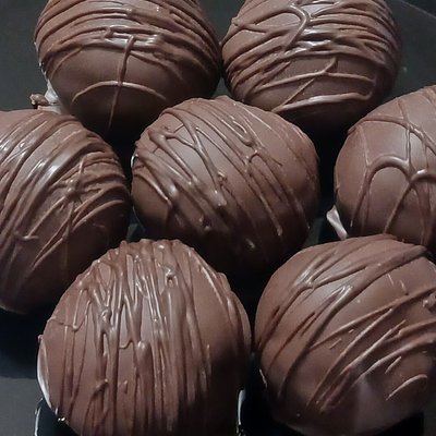 Chocolate Chocolate Cake Pop