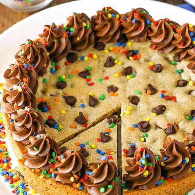 12" Chocolate Chip Cookie Cake