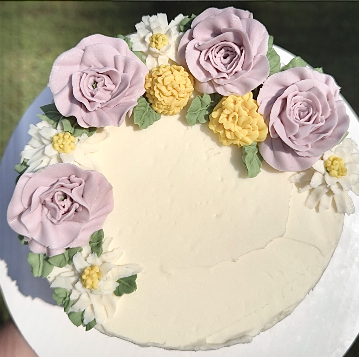Custom 10” Cake 20-25 Servings