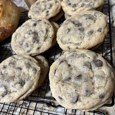 Chocolate Chip Sourdough Cookies (12)