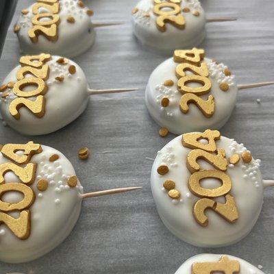Deluxe Chocolate Covered Oreos