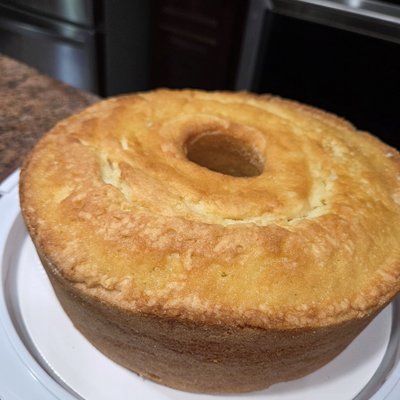 Lemon Buttermilk Pound Cake