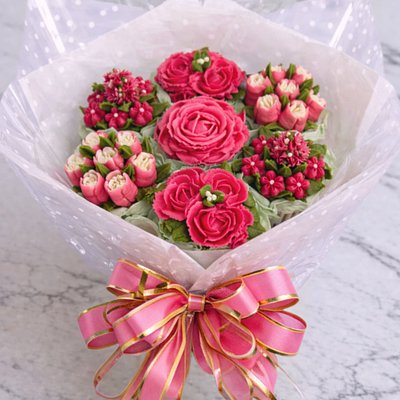 Custom 7 Cupcake Bouquet