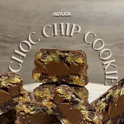 Choc Chip Cookie Alfajor
