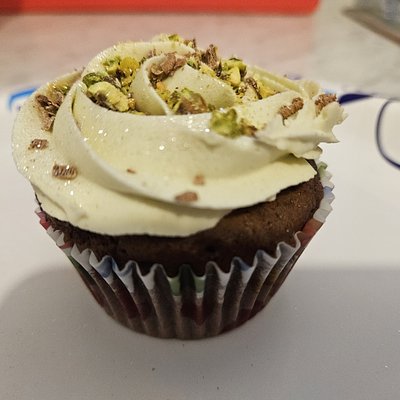 Dubai cupcakes 🧁 Dozen