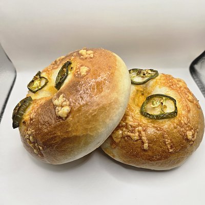Jalapeño Cheddar Sourdough Bagels 6 Pack
