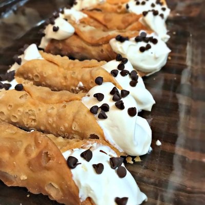 Cannolis