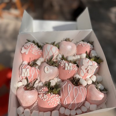 Chocolate Covered Strawberries 🍓