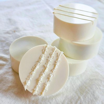 Custom Cake Pucks