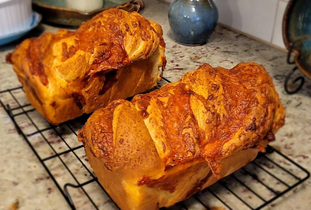 Garlic Cheddar Loaf