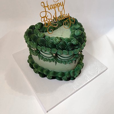 Vintage Heart Cake (small 8-12 Servings)