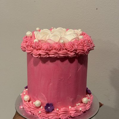 4” Cake, 2 Layers With Swiss Meringue Buttercream 