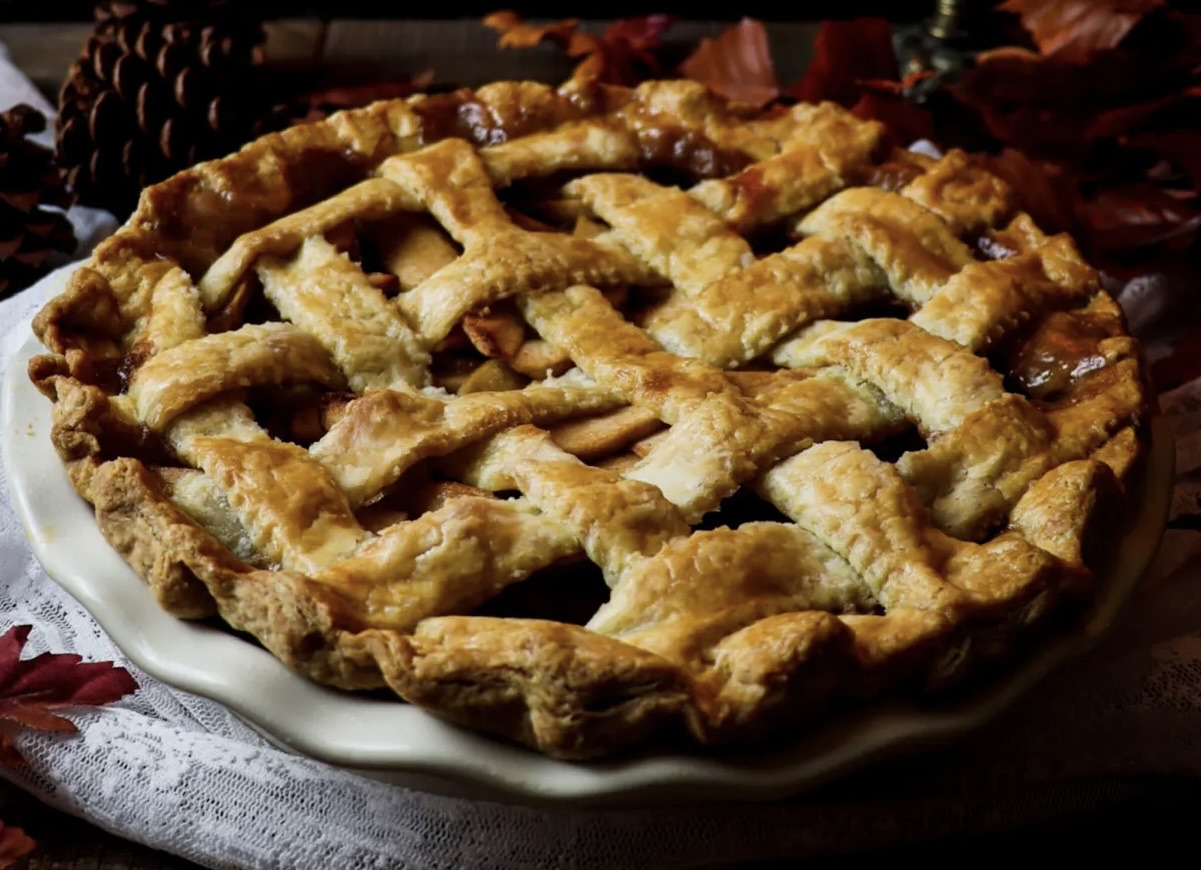 Apple Toffee Pie