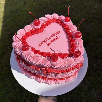 8” Heart Cake - Serves 14-20