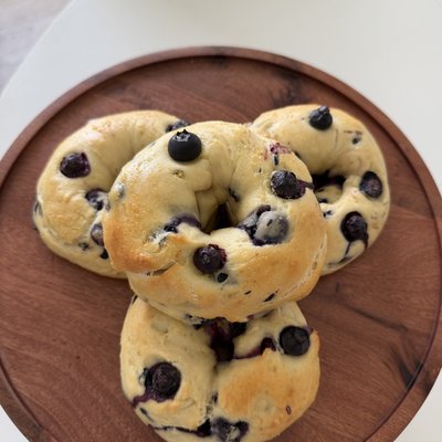 Blueberry Protein Bagels 