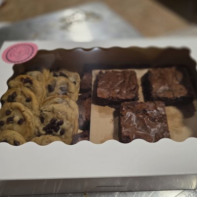 SMALL VARIETY BOX