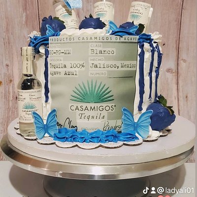 Custom Design Cakes 8in