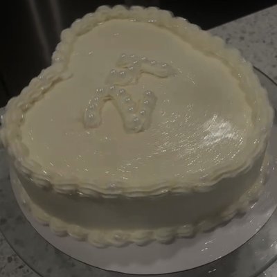 Heart shaped cake - BASE