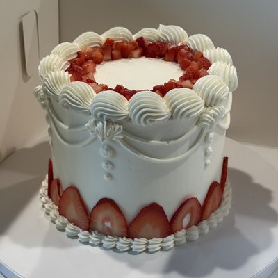 6” Round Cake