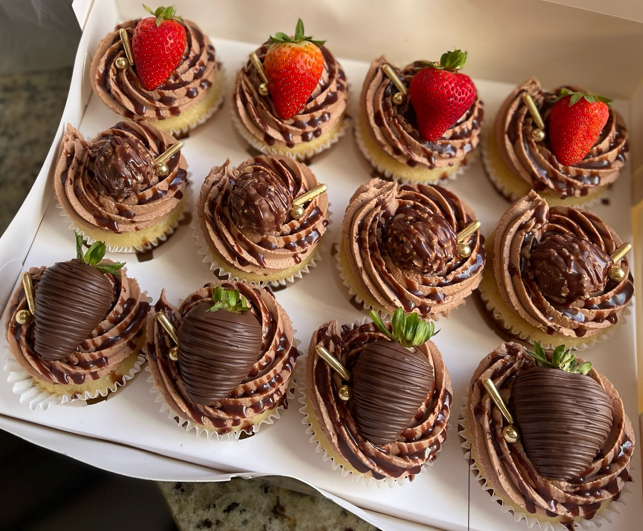 Custom Gourmet Cupcakes 