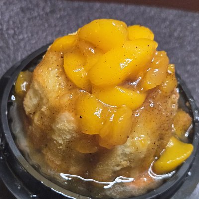 Sweet Peach Cobbler Mini Cake