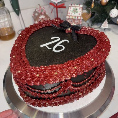 8” Heart Cake