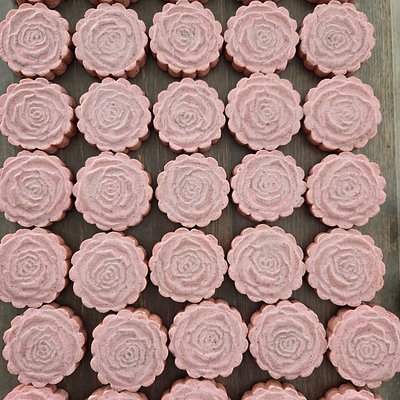 Soft Baked Flower Cookies - 24 Count (2dozen)