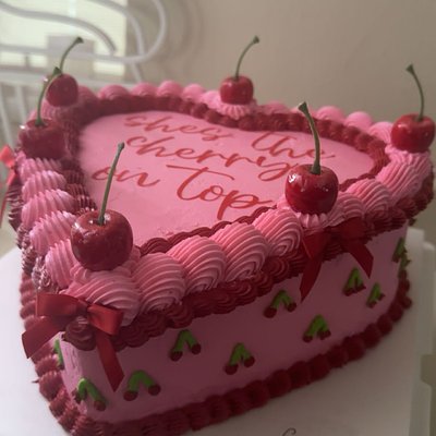 Heart cake 8 Inch