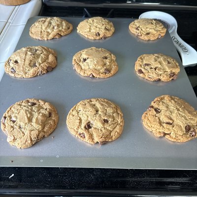 Brown Butter Sourdough Chocolate Chip Cookies 