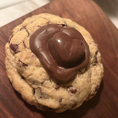 6 Oz Chocolate Chip Cookie