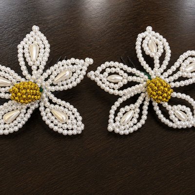 🌸 PANAMANIAN TEMBLEQUES – White & Gold