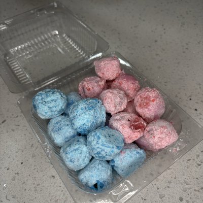 Small Mixed Flavored Candy Grapes