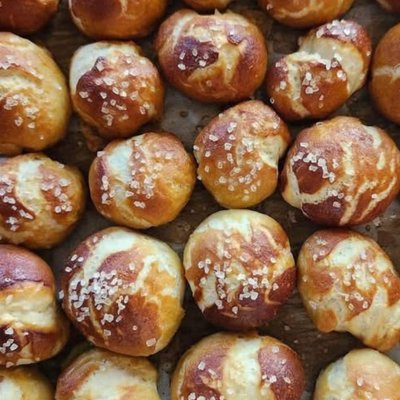 Bite-Size Butter, Pretzels 15