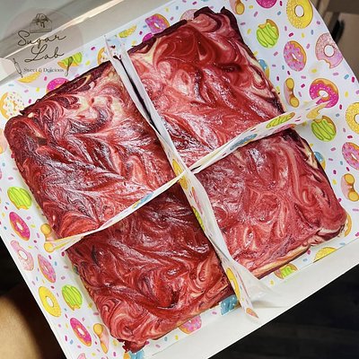 Cheesecake Cup and Cheesecake Red velvet Brownies 