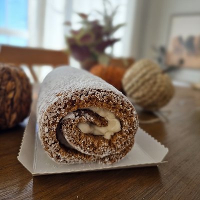Pumpkin Cake Roll