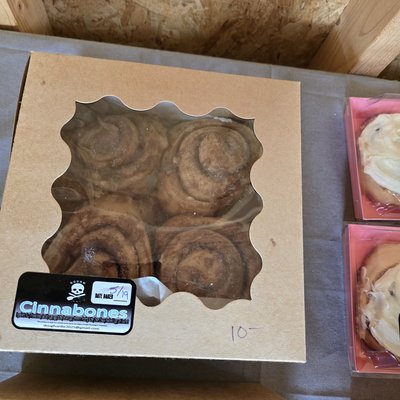 Cinnabones - No Frosting!